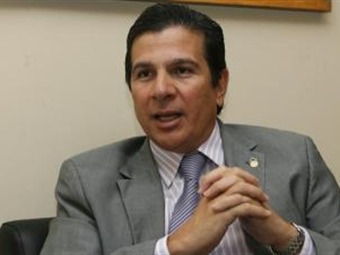 Noticia Radio Panamá | «El debe hacerle frente a la acusaciones» Diputado Varela sobre Martinelli