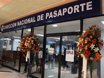 Noticia Radio Panamá | Autoridad de Pasaportes de Panamá reveló que la emisión de Pasaportes está suspendida