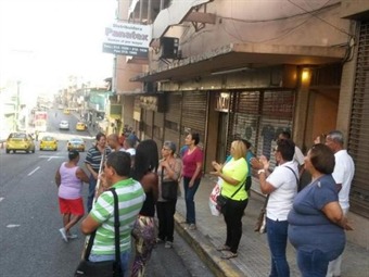 Noticia Radio Panamá | Moradores de San Felipe a la espera de que se decida un acuerdo para ponerle un alto a los desalojos
