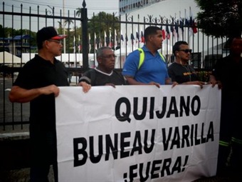 Noticia Radio Panamá | Canaleros realizan piquete en los predios de la Asamblea Nacional