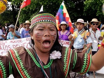 Noticia Radio Panamá | Antimotines impedirán cierre del Puente de Las Américas. Indígenas insisten en manifestarse.