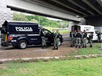 Noticia Radio Panamá | Cierre frustrado en Puente de Las Américas deja en evidencia división en grupos indígenas
