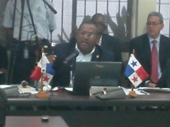 Noticia Radio Panamá | El Minsa es cuestionado por diputado Raúl Pineda, en vista presupuestaria de la AN