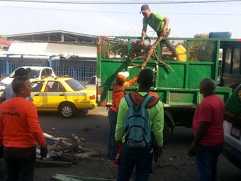 Noticia Radio Panamá | Alcaldía de San Miguelito Revisalud y Minsa realizan operativo de limpieza