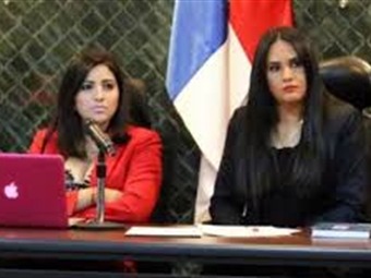 Noticia Radio Panamá | Diputadas Kathleen Levy y Zulay Rodriguez se agreden físicamente en Asamblea Nacional