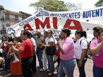 Noticia Radio Panamá | «Ni gobernamos, ni queremos cogobernar» Armando Espinosa AMIA