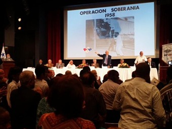 Noticia Radio Panamá | Diez patriotas panameños fueron homenajeados por 58 años de la Operación Soberanía
