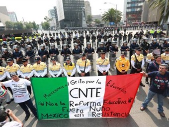 Noticia Radio Panamá | La policía descabeza al sindicato radical opuesto a la reforma educativa de México