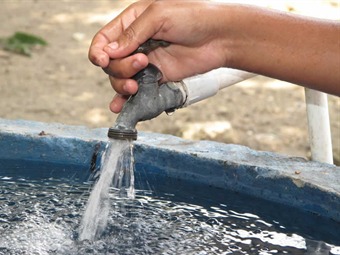Noticia Radio Panamá | Casco Viejo de Colón sin agua este miércoles 22 de junio