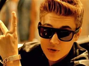 Noticia Radio Panamá | Justin Bieber lleva a sus vecinos a los tribunales