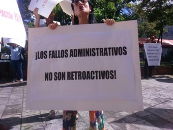 Noticia Radio Panamá | Personas en contra y a favor de proyecto PH Escala protestaron en el Consejo Municipal