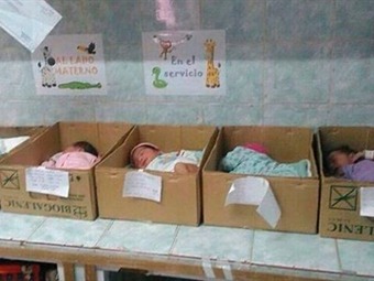 Noticia Radio Panamá | Venezuela: Foto de bebés en cajas de cartón se vuelve viral y causa conmoción mundial