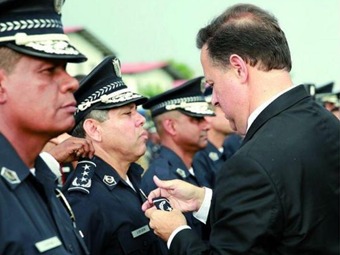 Noticia Radio Panamá | Presidente Varela deroga polémico decreto de jubilaciones especiales a policías