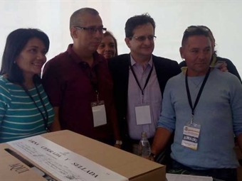 Noticia Radio Panamá | Con la paz en Colombia se beneficiaría Venezuela: Embajador Ricardo Lozano