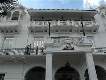 Noticia Radio Panamá | Presupuesto para remodelar palacio presidencial es 1.5 millones de balboas: Presidente Varela