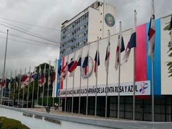 Noticia Radio Panamá | Aprueban en primer debate iniciativa que impulsa reelección de autoridades en universidades estatales