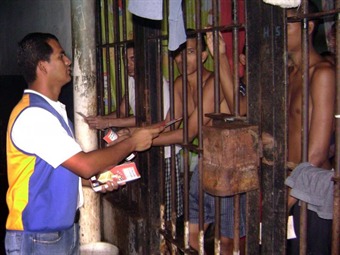 Noticia Radio Panamá | Aprueban en primer debate proyecto de Ley para prevenir tortura o penas crueles en cárceles