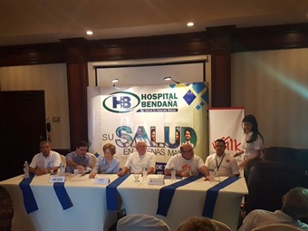 Noticia Radio Panamá | 53 panameños fueron operados en el hospital Santo Tomas mediante el programa Operación Walk