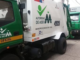 Noticia Radio Panamá | AAUD entrega nueva floja para mejorar la recolección de la basura en el interior del país