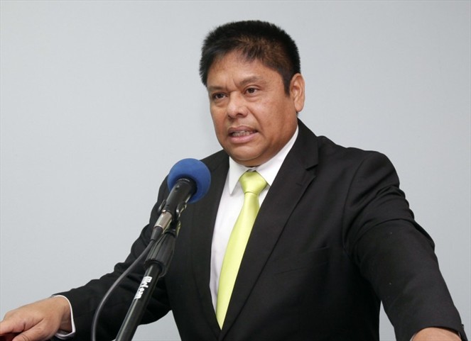Noticia Radio Panamá | Ministro de seguridad se defiende tras críticas de compra directa de uniformes para agentes