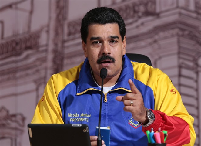 Noticia Radio Panamá | Maduro elimina billetes de 100 bolívares