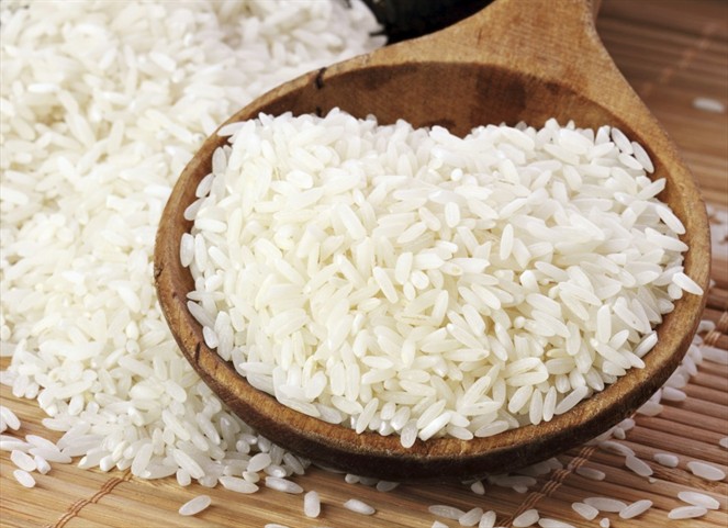 Noticia Radio Panamá | MINSA desmiente denuncias de venta y comercialización de arroz plástico en el país