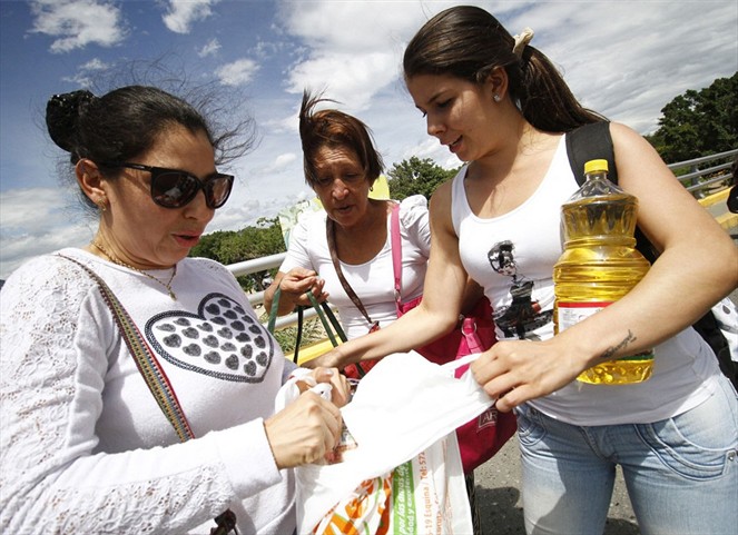 Noticia Radio Panamá | Miles de venezolanos ingresan a Colombia y buscan quedarse ilegalmente