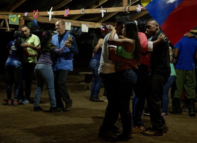 Noticia Radio Panamá | Polémica por video en el que observadores de la ONU participan en fiesta de las FARC