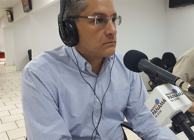 Noticia Radio Panamá | Cerraremos forzados pero con dignidad; Eduardo Quirós
