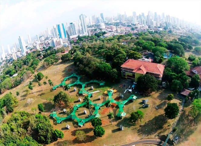 Noticia Radio Panamá | Biblioteca Nacional muestra preocupación por proyecto de rehabilitación del Parque Omar