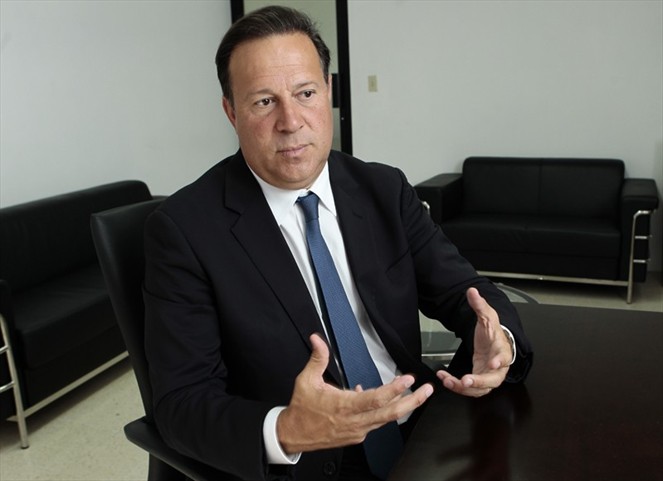 Noticia Radio Panamá | Presidente Varela ordena suspender aumento del Registro Único Vehicular
