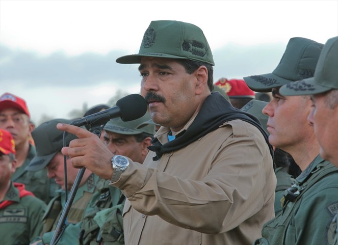 Noticia Radio Panamá | Maduro invita a repartir armas en los barrios populares