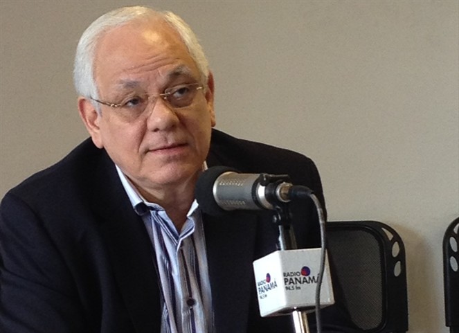Noticia Radio Panamá | Mitchell Doens señala que no pierde tiempo en responder descalificaciones