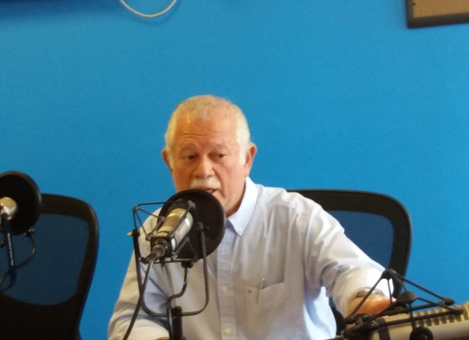Noticia Radio Panamá | Profesor Cuevas; La propuesta del diputo Pineda perjudica