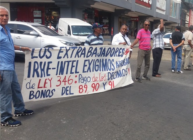 Noticia Radio Panamá | Extrabajadores del IRHE e INTEL volvieron a cerrar la Vía España