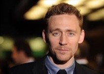 Noticia Radio Panamá | Actor Tom Hiddleston desmiente ser el próximo agente 007