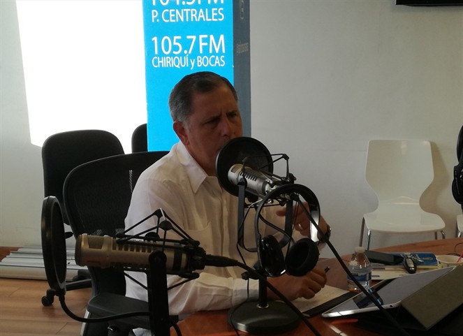 Noticia Radio Panamá | Camisas verdes decían «San Carlos»; Diputado Juan Carlos Arango