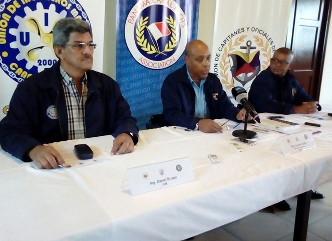 Noticia Radio Panamá | Gremios canaleros denuncian intención de privatización en servicio de remolcadores. ACP desmiente