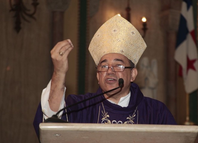 Noticia Radio Panamá | Monseñor Ulloa lamenta estafas que se dan por personas que se inventan enfermedades