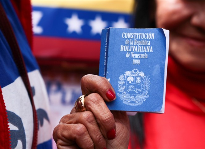 Noticia Radio Panamá | Máxima tensión en Venezuela tras la convocatoria a una «Asamblea Comunal Constituyente»