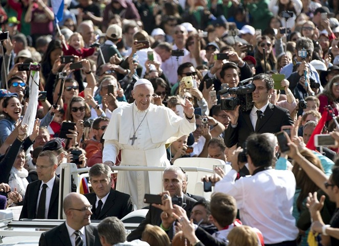 Noticia Radio Panamá | Cerca de 30.000 peregrinos ya caminan a Fátima a 6 días de la visita papal