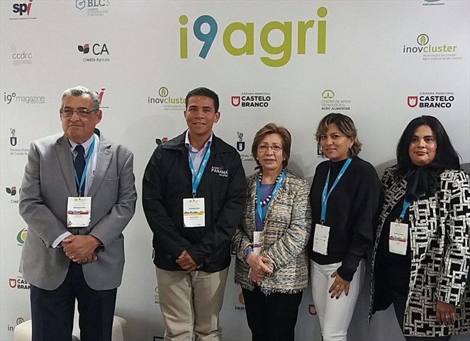 Noticia Radio Panamá | Embajadora de Panamá en Portugal clausura Feria Agroalimentaria