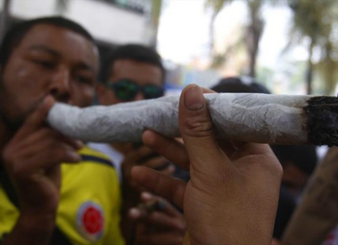 Noticia Radio Panamá | Marcha por legalización de marihuana reúne a jóvenes en Medellín