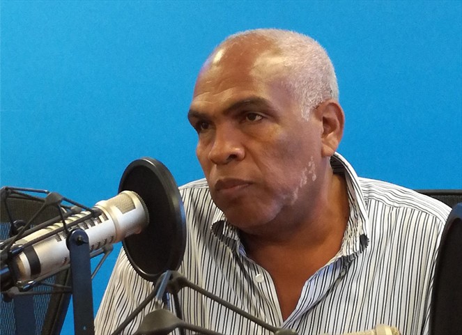 Noticia Radio Panamá | Nuestro negocio se está yendo al traste; Dirigentes taxistas