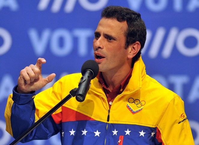 Noticia Radio Panamá | Venezuela: Gobernador Henrique Capriles denunció que fue retenido en el Aeropuerto de Maiquetía