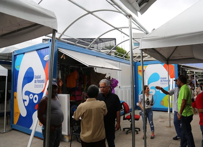 Noticia Radio Panamá | Blandón inspecciona trabajos en Mercados capitalinos