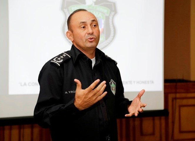 Noticia Radio Panamá | Designan a Alonso Vega Pino como nuevo Sub Director de la Policía Nacional