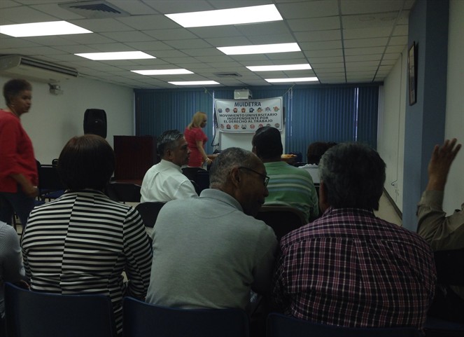 Noticia Radio Panamá | Personal Administrativo de la UP denuncian destituciones a jubilados sin que se medie una renuncia voluntaria