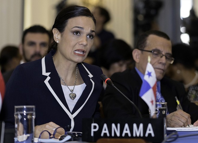 Noticia Radio Panamá | Canciller panameña lamenta decisión de Venezuela de iniciar retiro de la OEA
