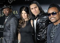 Noticia Radio Panamá | Black Eyed Peas y Robbie Williams se unen al concierto benéfico en Manchester